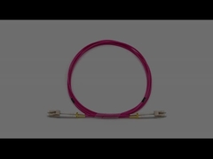 Внутренний LC к LC Дуплексный мультимод OM4 OFNR Волоконно-оптический патч кабель 2,0 мм Магента куртка