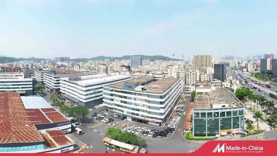 MPO Patch Cord MTP to LC Cable with 12 Core Ribbon Fiber 0.9mm Cable and 12 Color Fanout